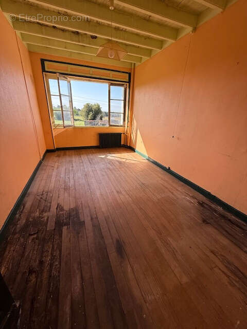 Maison à LA GENETOUZE