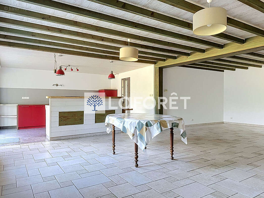 Maison à MAZIERES-EN-GATINE