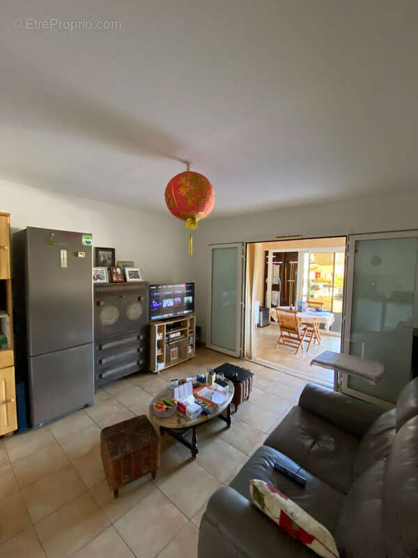 Appartement 45 m² à Le Port  - photo 3