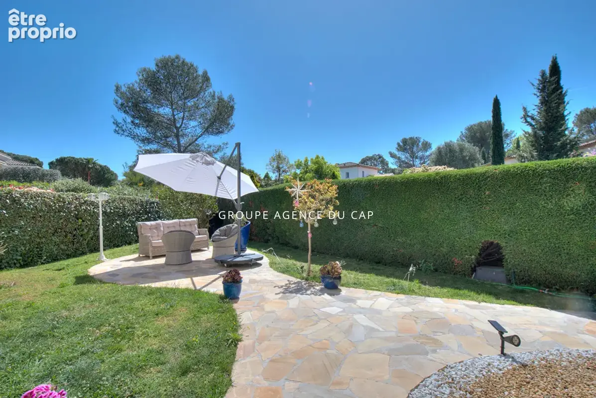 Photo Appartement à Saint-Raphael au prix de 595 000€