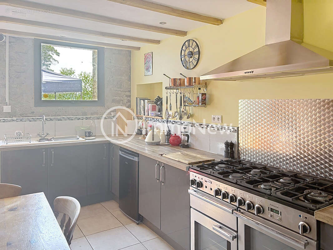 Maison 152 m2 au calme avec gite sur terrain 5000 m2 a 5 minutes de sourdeval - photo 8