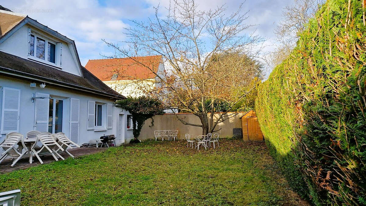 Maison à ERMONT