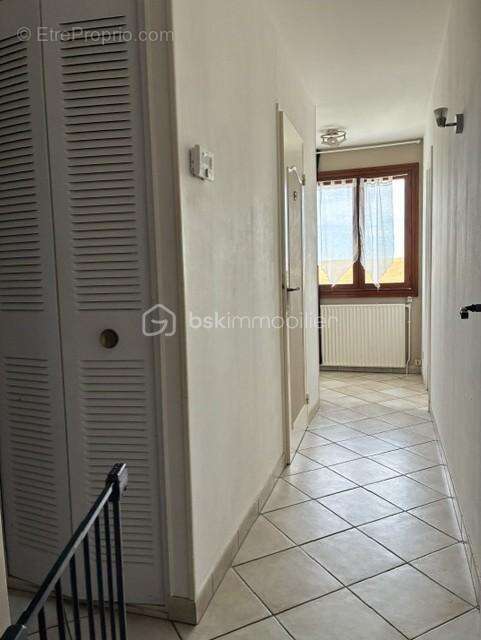 Maison individuelle avec étage,114m2 habitable, 3 chambres, avec piscine, terrain de 637m2 - photo 7