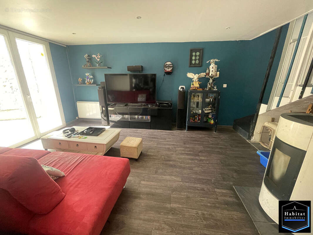Maison avec terrain exceptionnel de 2470 m² - 5 pièces - photo 8