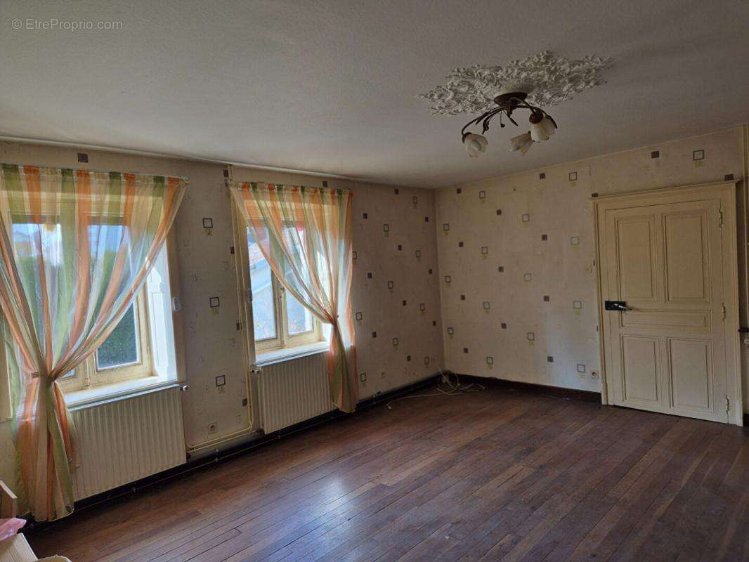 Maison à SAINTE-MARIE-EN-CHANOIS