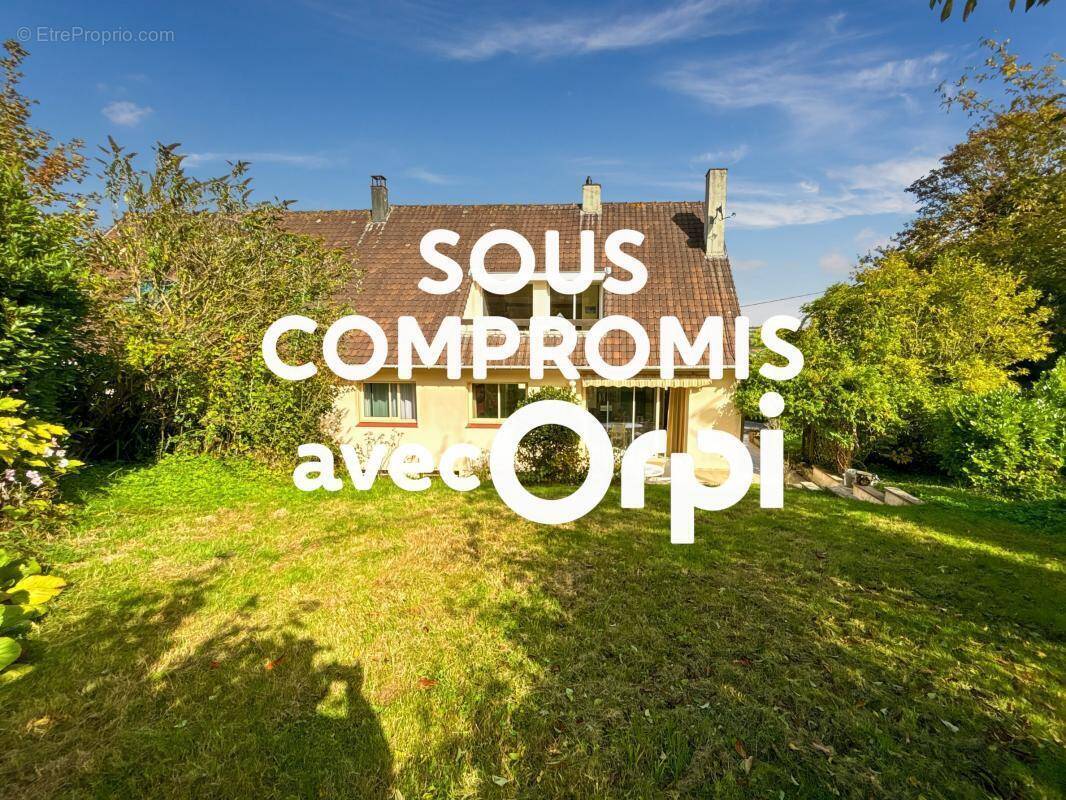 Maison à SAINT-ETIENNE-AU-MONT