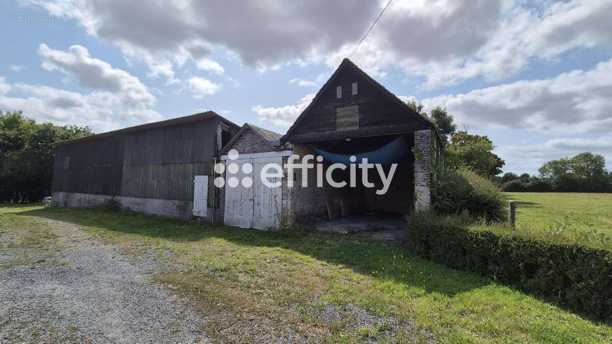 Maison à LE MOLAY-LITTRY