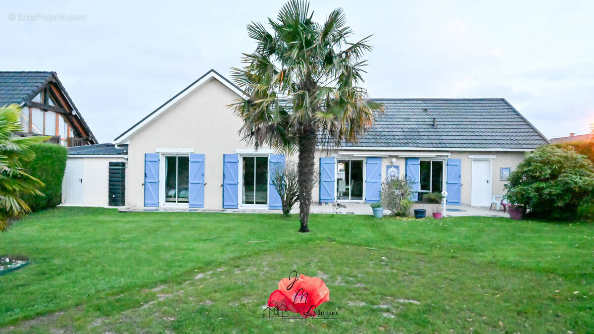 Maison à BEUZEVILLE-LA-GRENIER