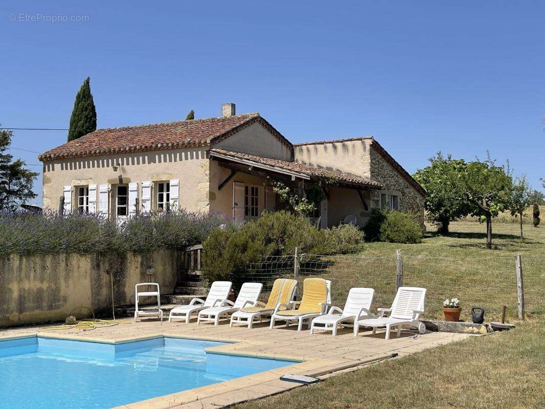 Charmante maison de campagne avec grande piscine et superbes vues - photo 2