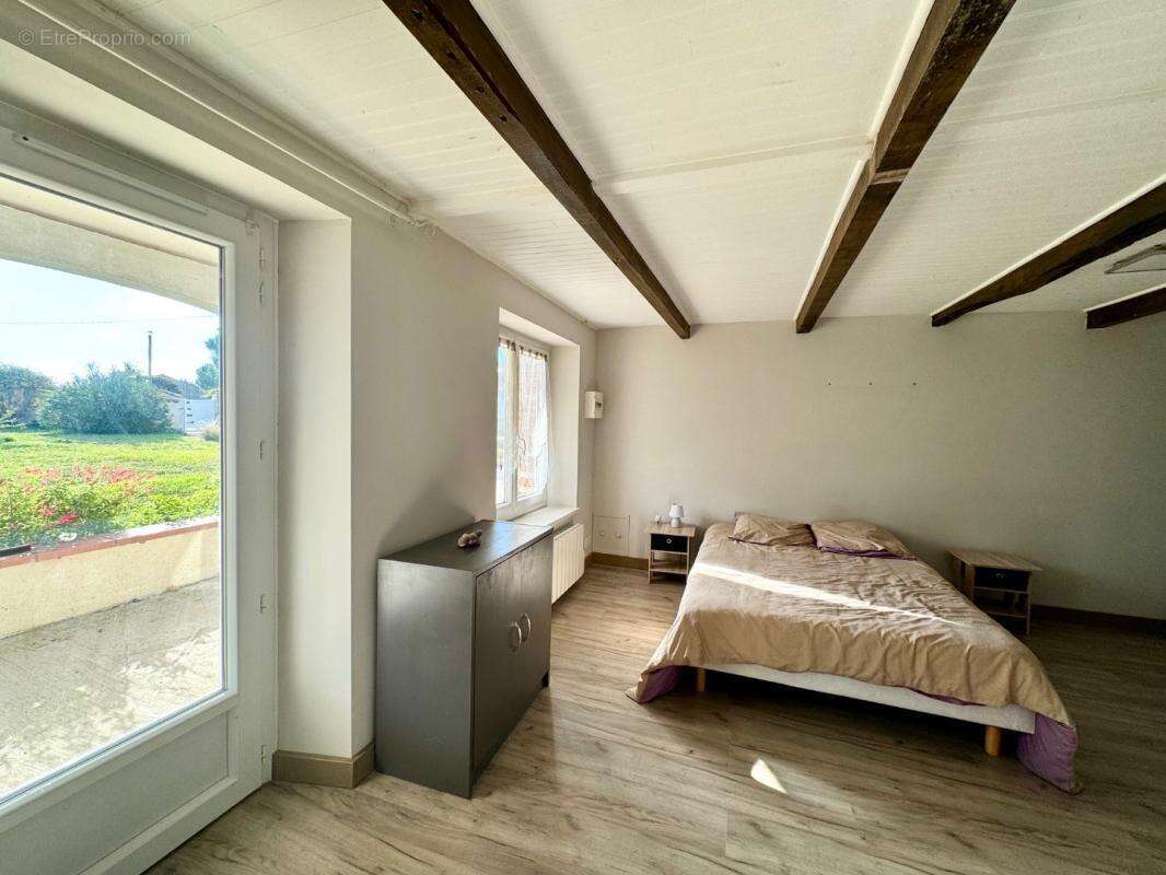 Maison à L'HONOR-DE-COS