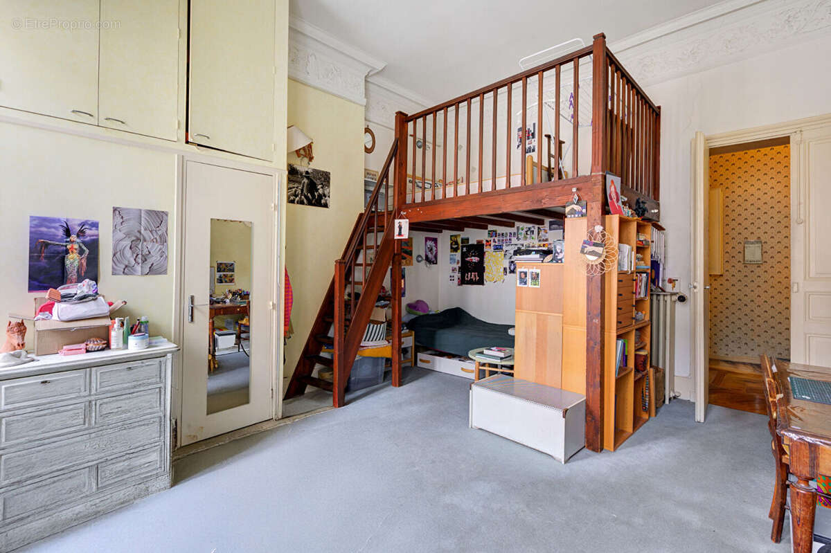 Appartement à PARIS-12E