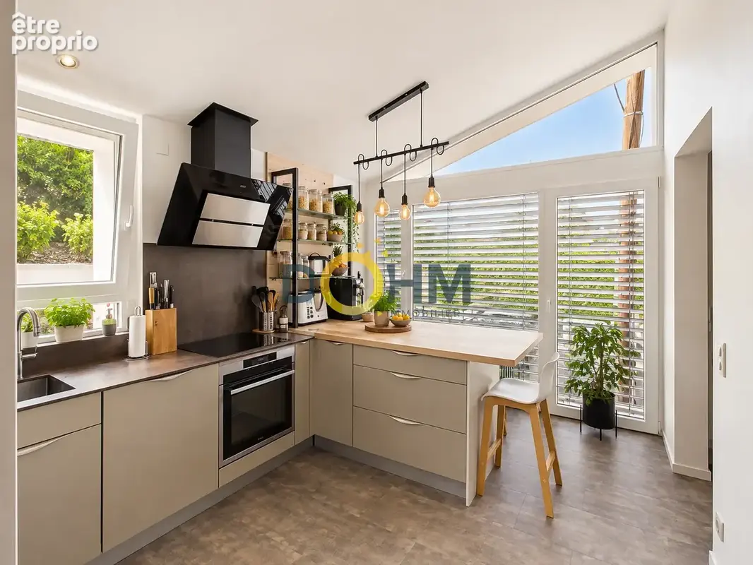 Maison T6 de 161 m2 avec vue exceptionnelle sur le Puy - photo 7