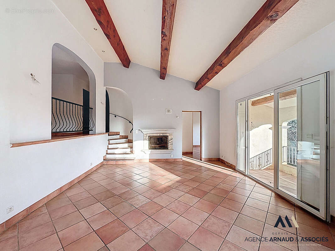 Maison à LA CADIERE-D'AZUR