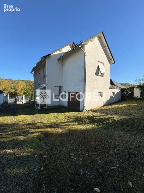 Maison Riom Es Montagnes 5 pièce(s) 97 m2 - photo 2