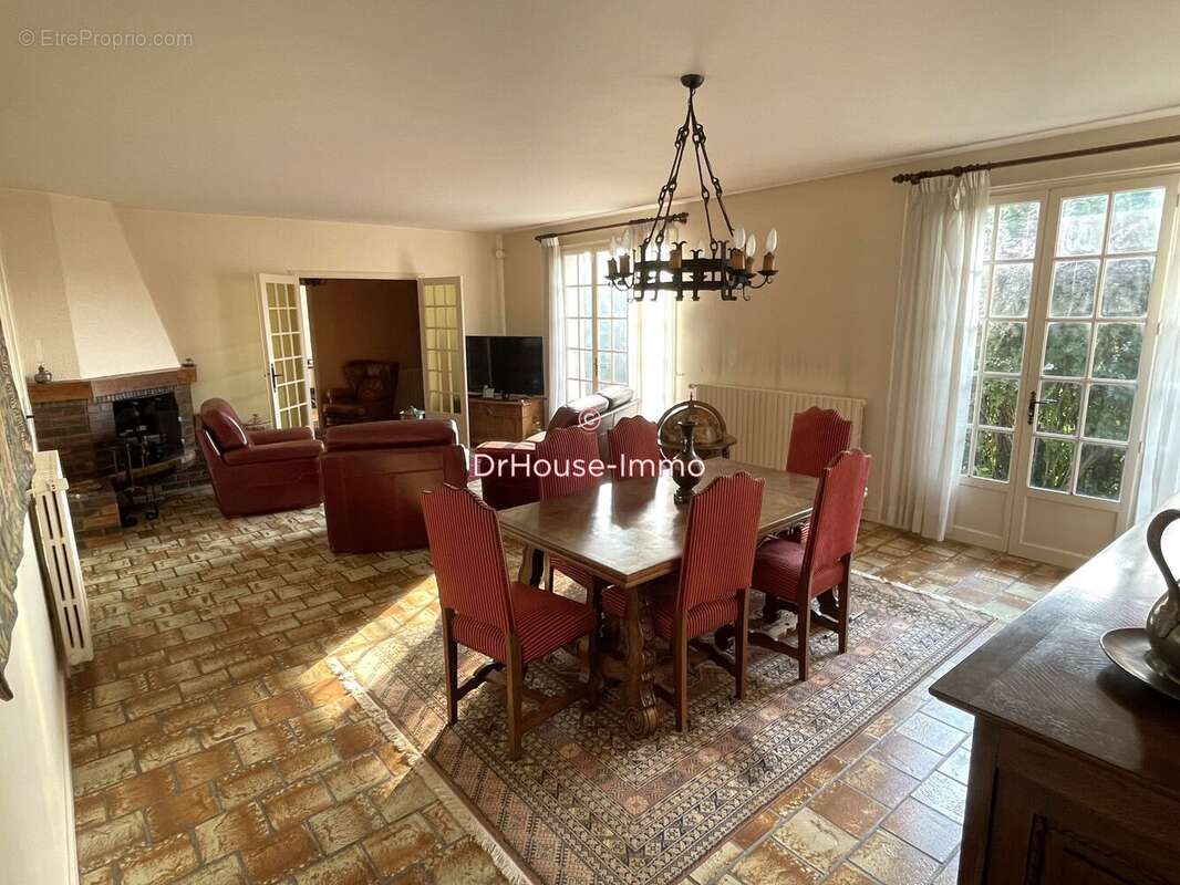 Maison à GAILLON-SUR-MONTCIENT