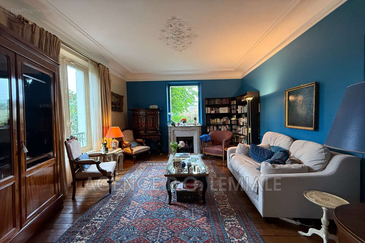 Maison à MAISONS-LAFFITTE