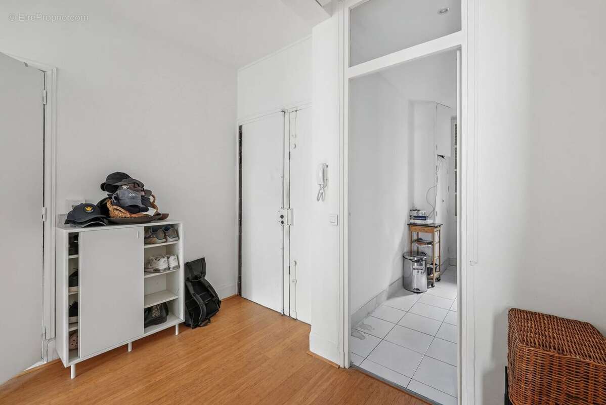 Appartement à NEUILLY-SUR-SEINE
