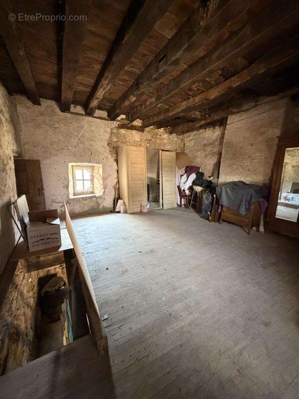 Maison 180 m² à Piegut-Pluviers  - photo 25
