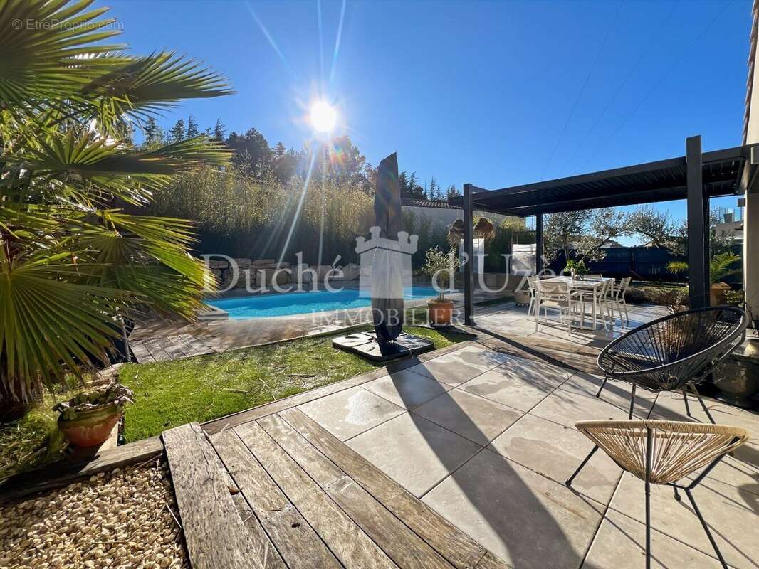 Photo 2 - Maison à UZES