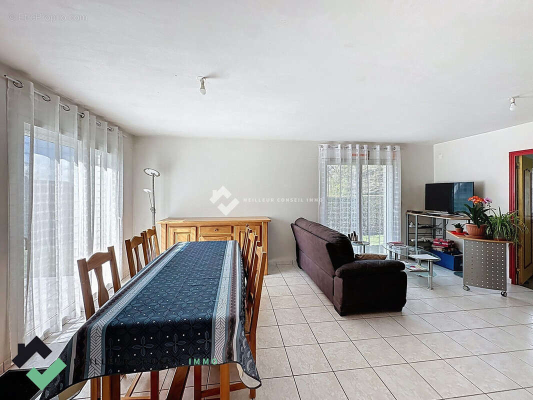 Maison 90 m² à Quintin  - photo 5