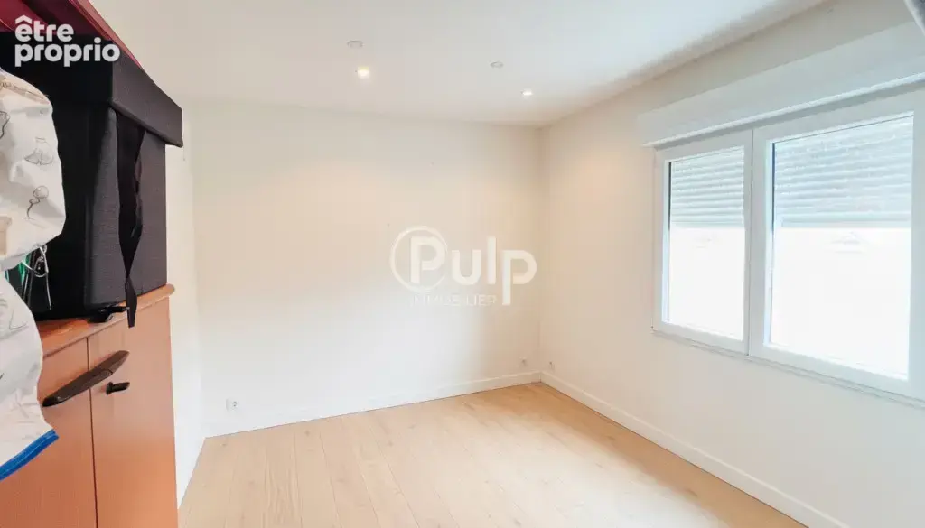 Maison de ville - 4 chambres - bureau - extérieur - stationnement - photo 9