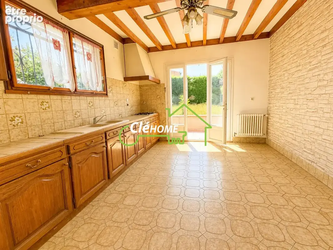 Maison 8 pièces 235 m² à vendre à Sain-Bel (69210) - photo 6