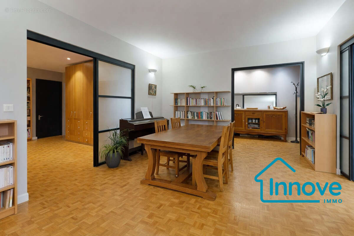 Appartement à VERSAILLES