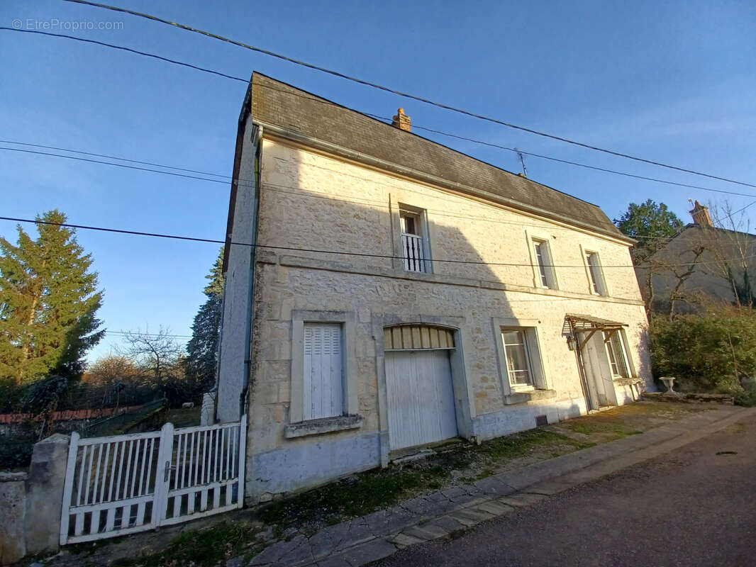 Maison à LA MARCHE