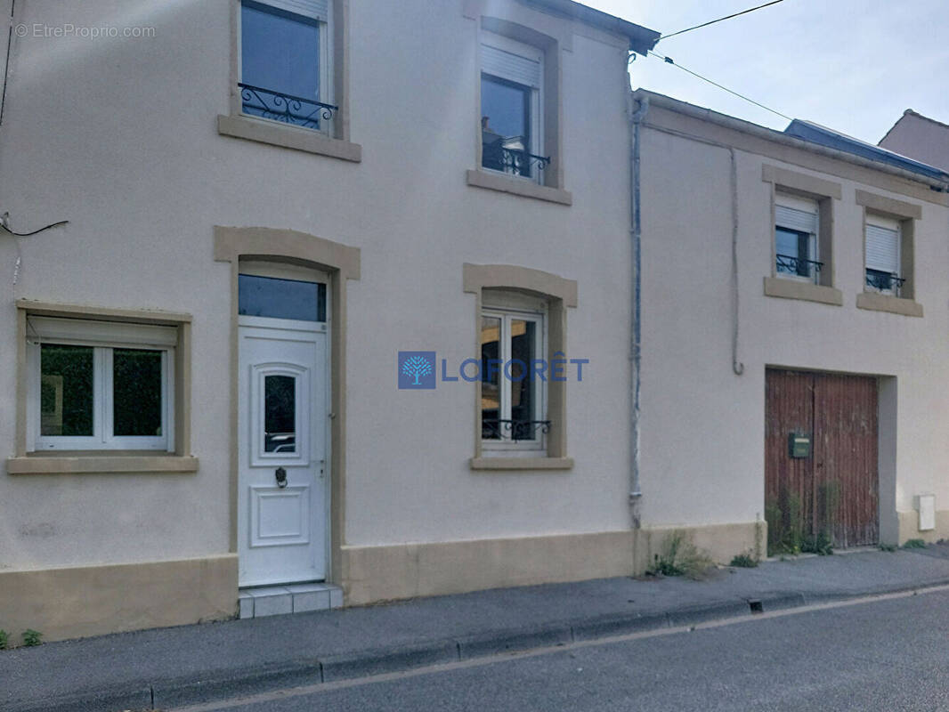 Maison à CHAUNY