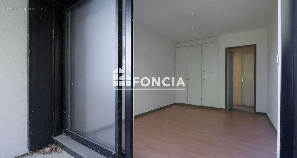 Appartement à LE COUDRAY-MONTCEAUX