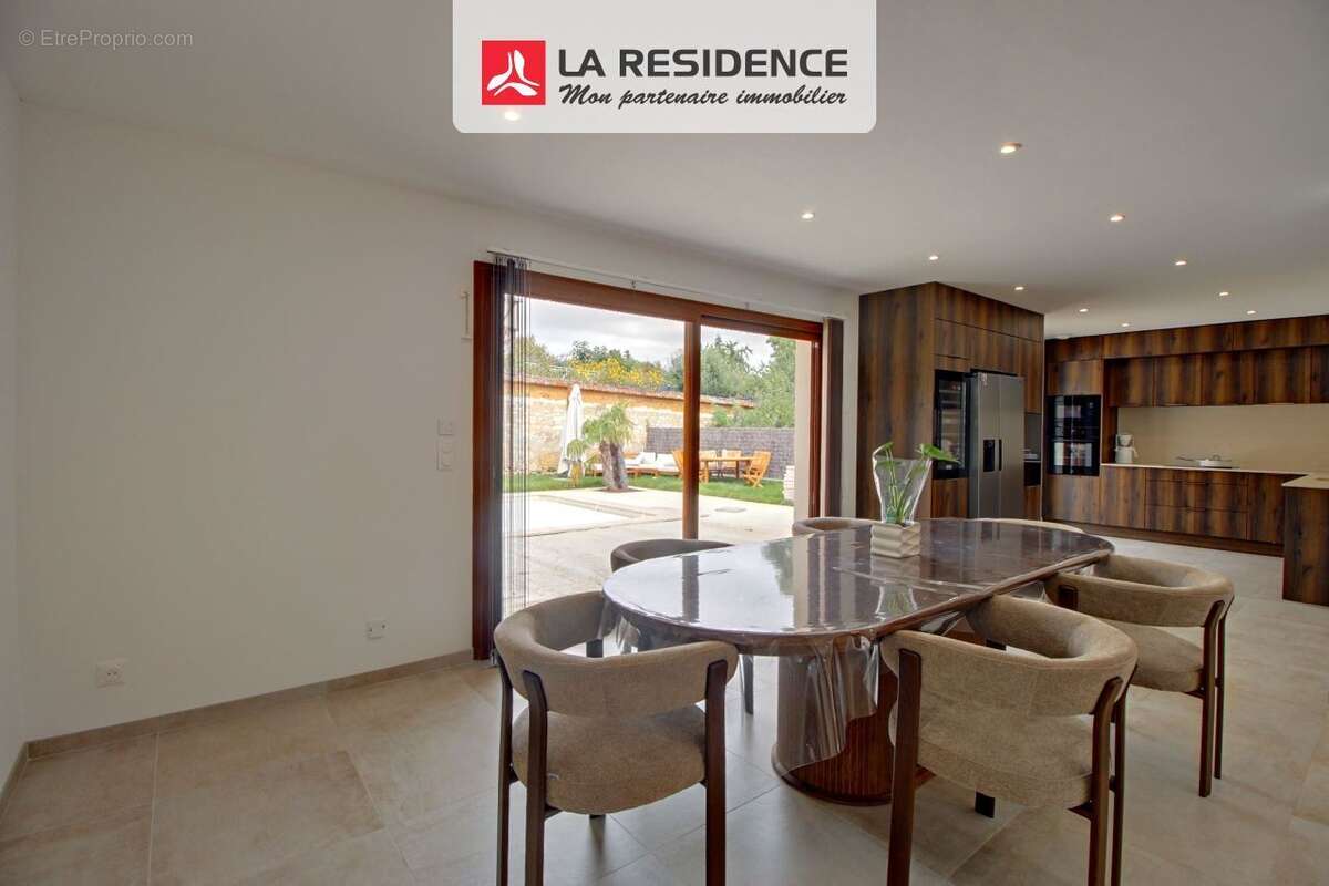 Maison à SAINT-MARCEL