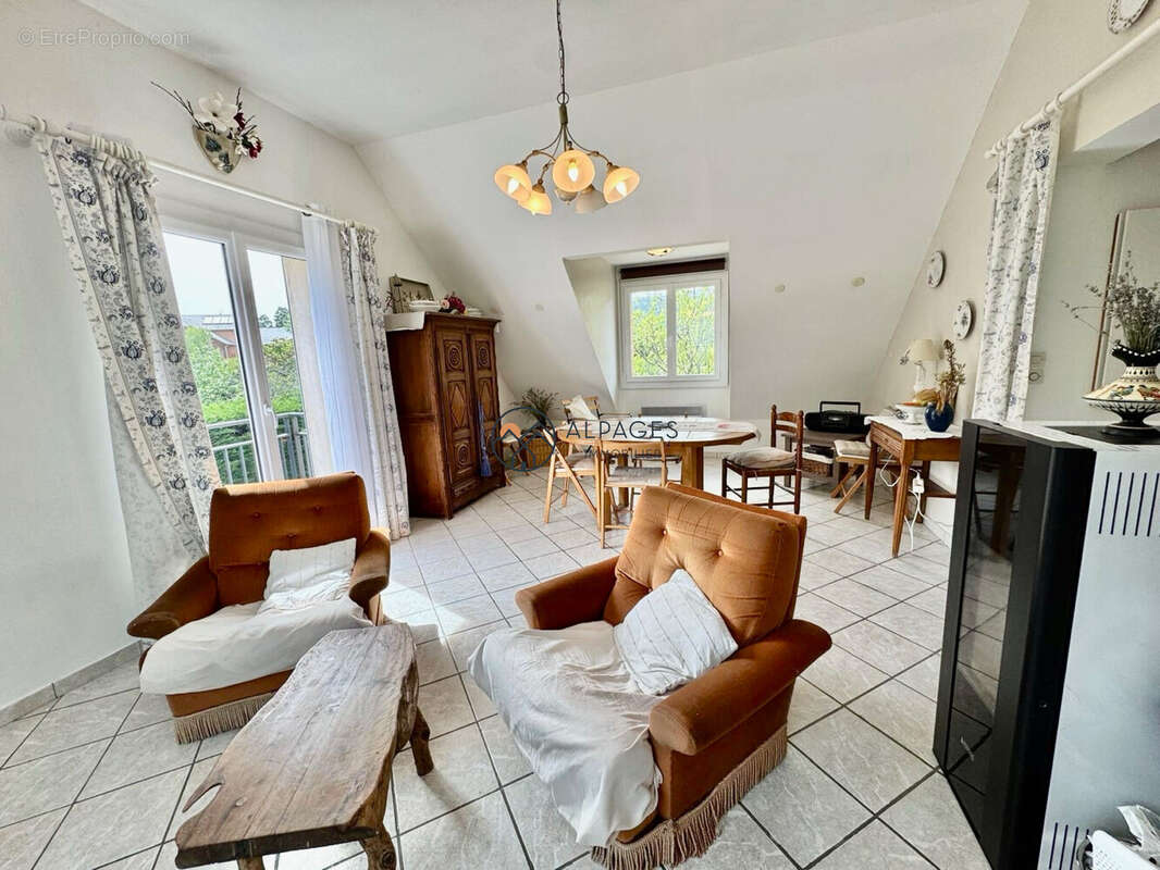 Maison 196 m² à Crots  - photo 4