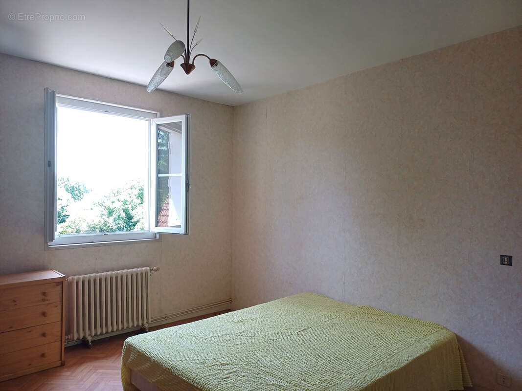 Maison à LARROQUE-TOIRAC