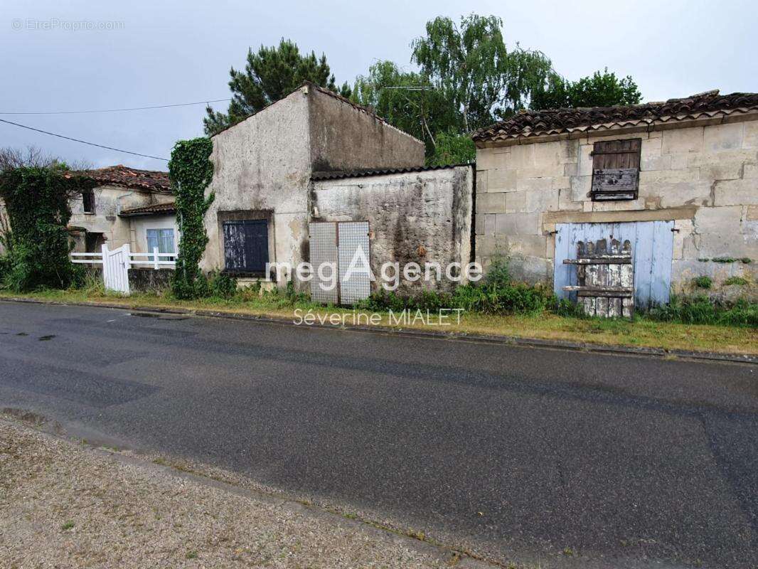 Maison à GONDEVILLE