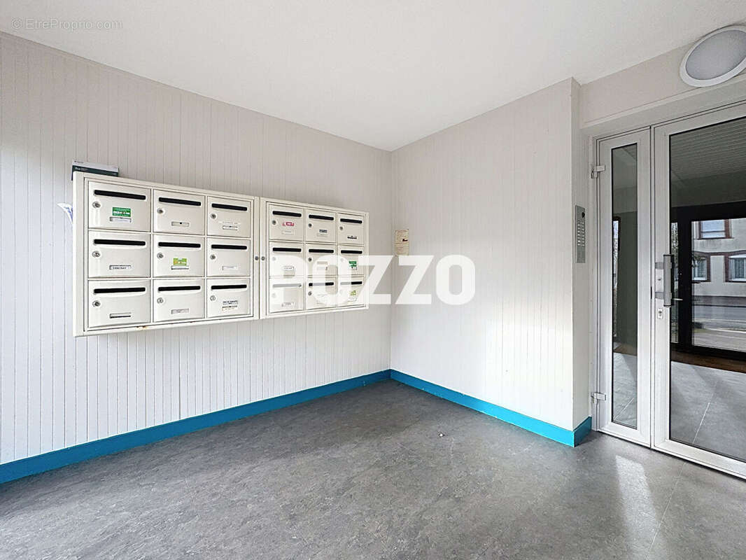 Appartement à DONVILLE-LES-BAINS