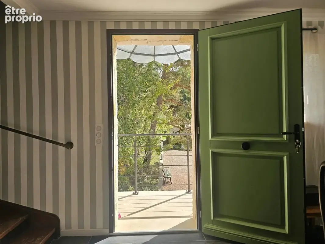 Maison de charme entièrement rénové, dominant la plaine des Baux - photo 5