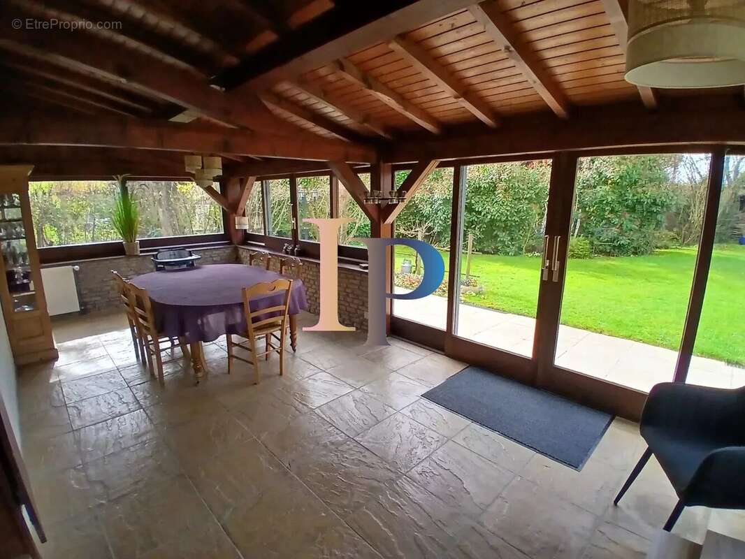 Maison à CHARLIEU