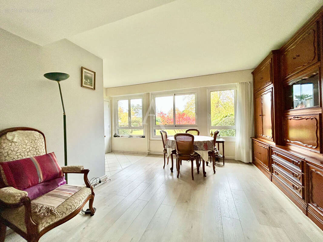 Appartement à GARCHES