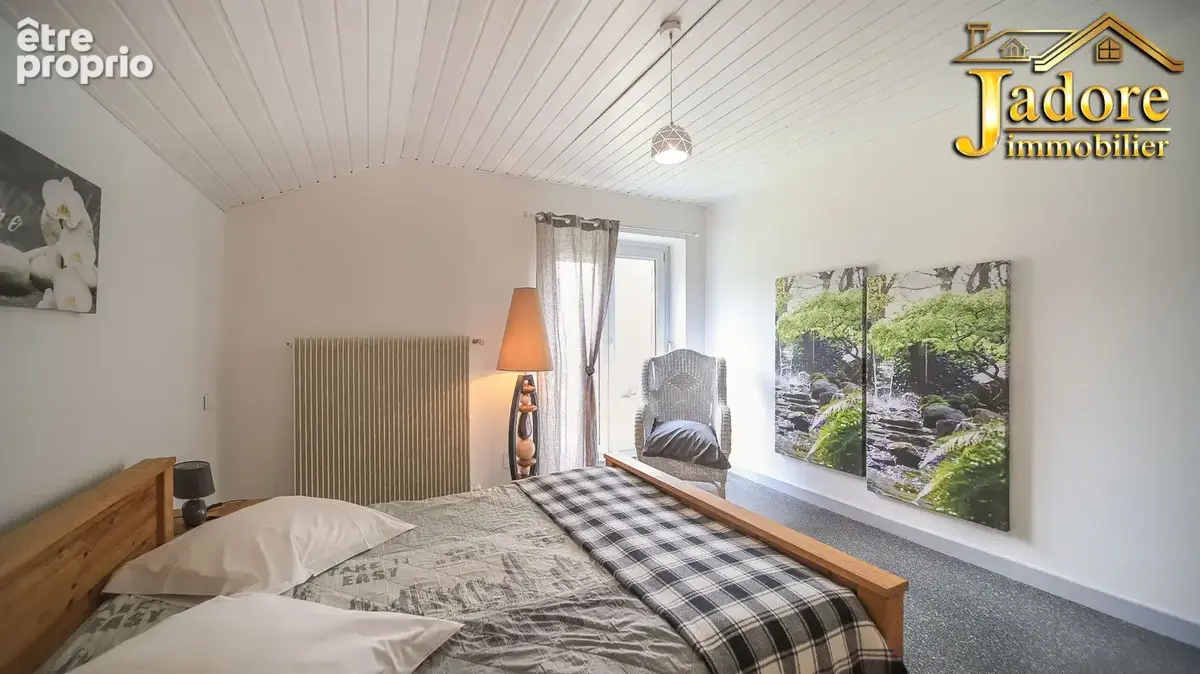 Ensemble immobilier rénové - photo 25