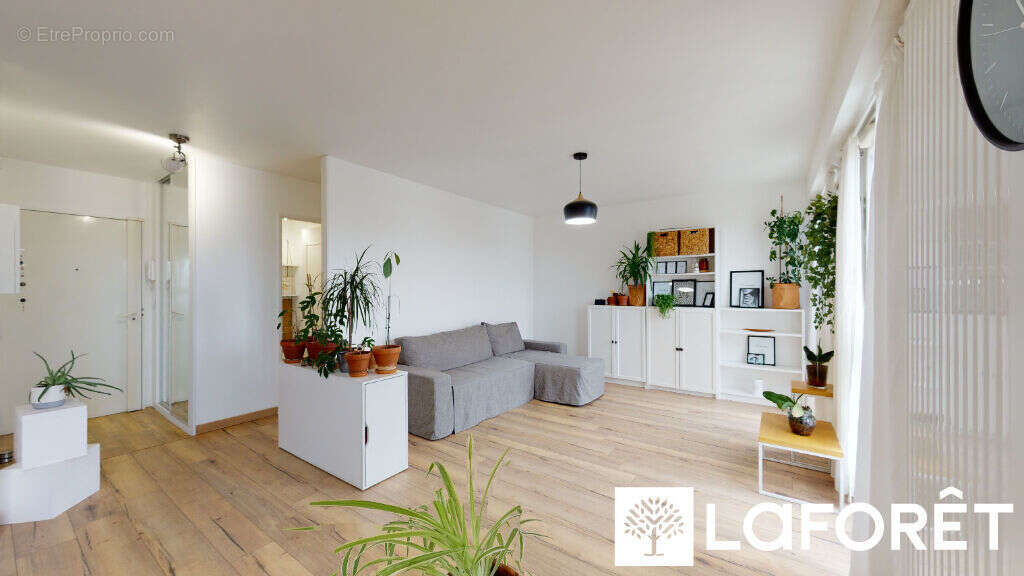 Appartement à NANTERRE