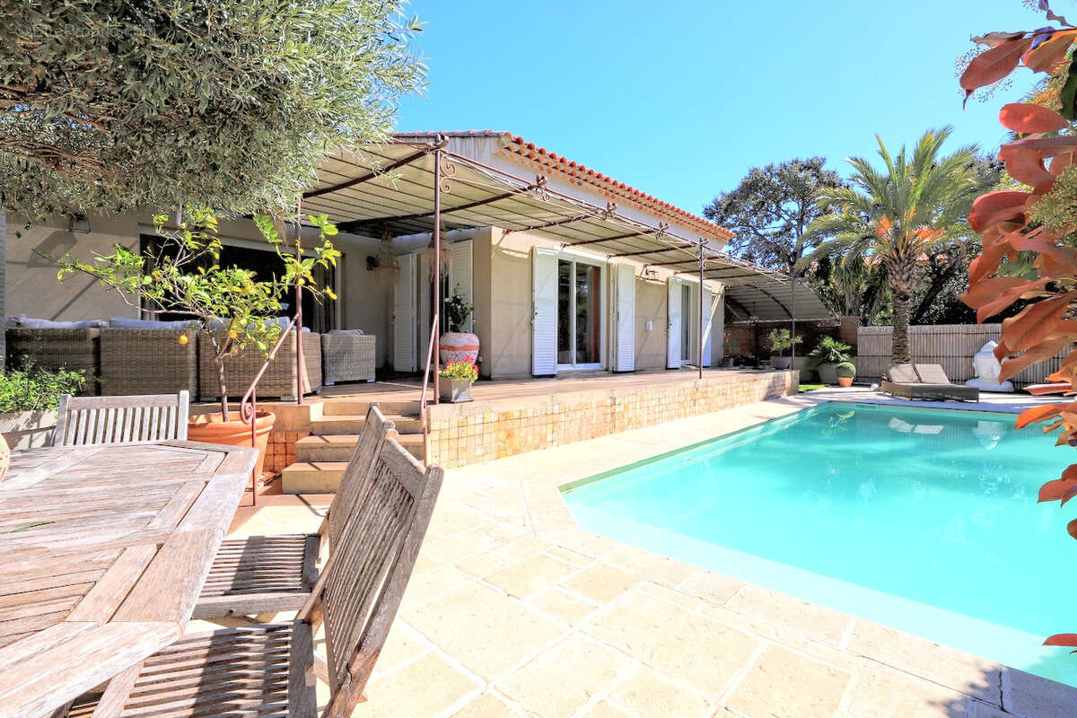 Maison à SIX-FOURS-LES-PLAGES