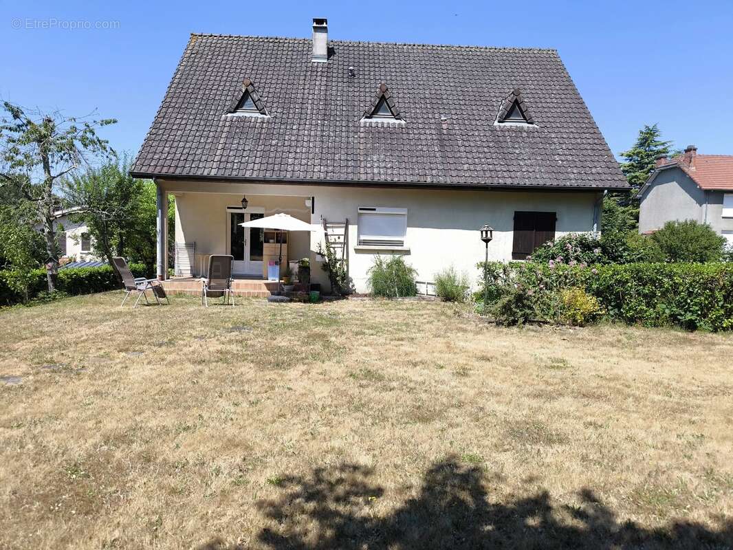Charmante maison familiale à Saint-Junien, 169 m² - photo 17