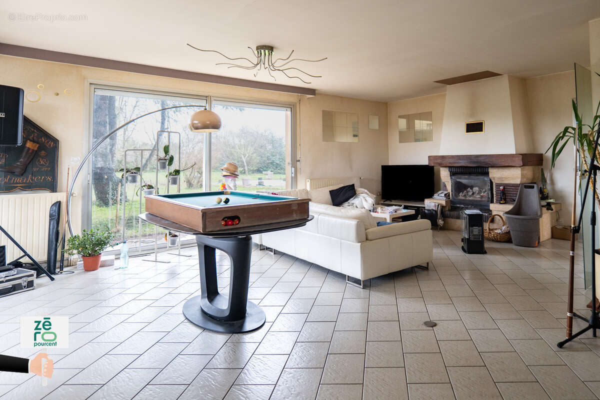 Maison avec piscine à vendre à Château-Guibert (Vendée)   Calme absolu, 4 chambres, sous-sol complet, terrain - photo 2