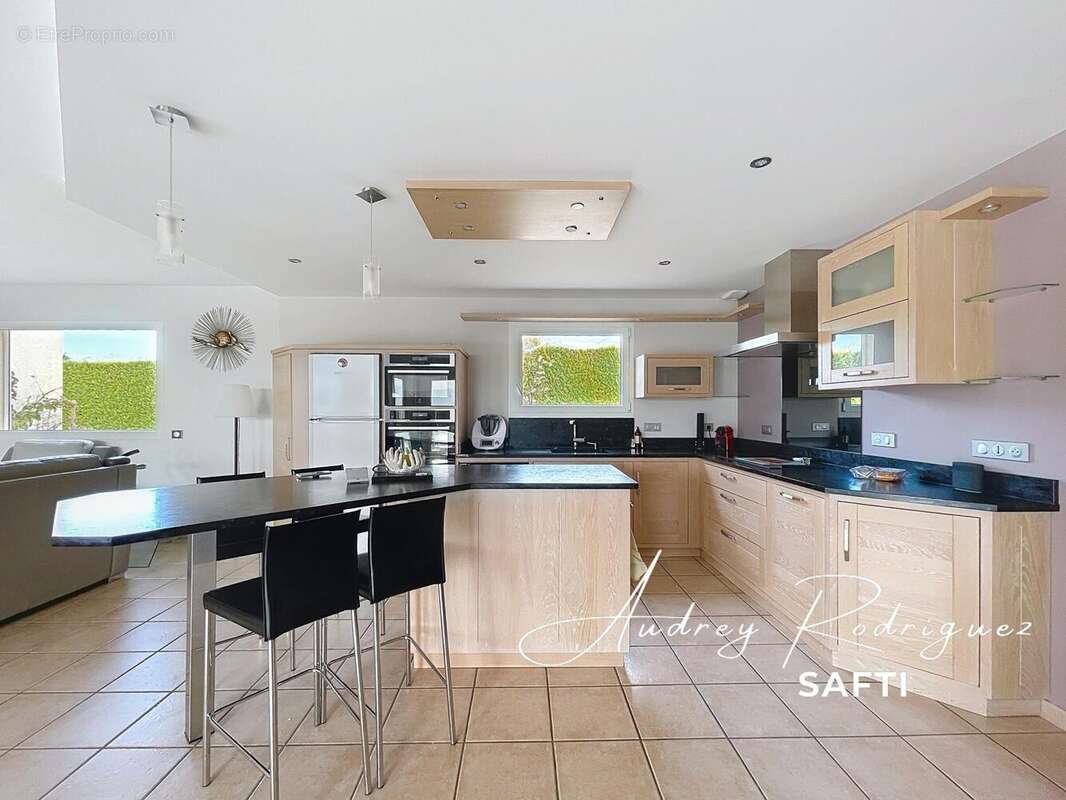 Photo 8 - Maison à CHANOS-CURSON