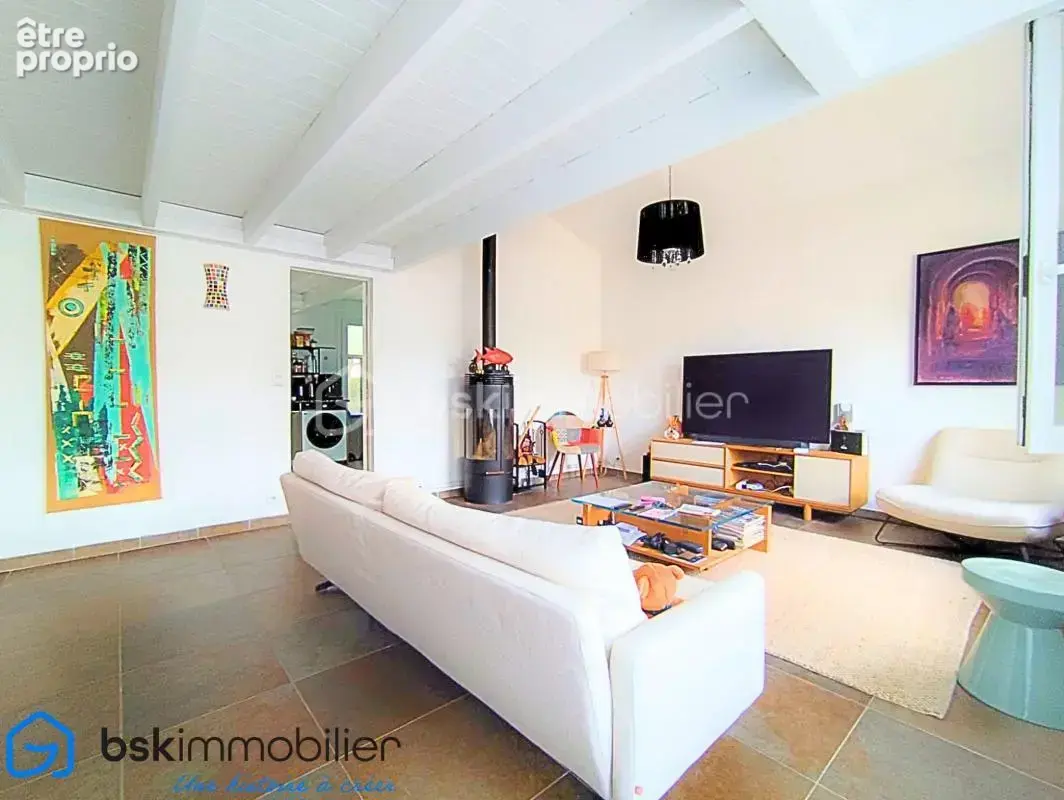 Maison F4 de 115 m²  PRES D'ARENES - photo 4