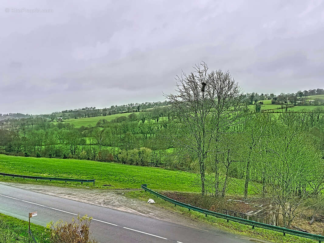 Maison à JUVIGNY-LE-TERTRE