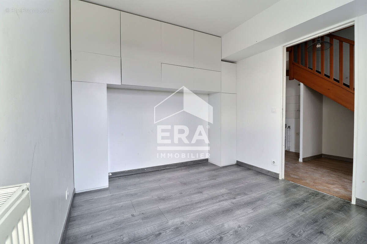 Appartement à STAINS