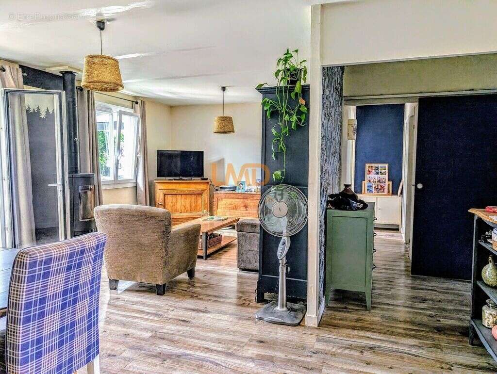 Maison à PLOMODIERN