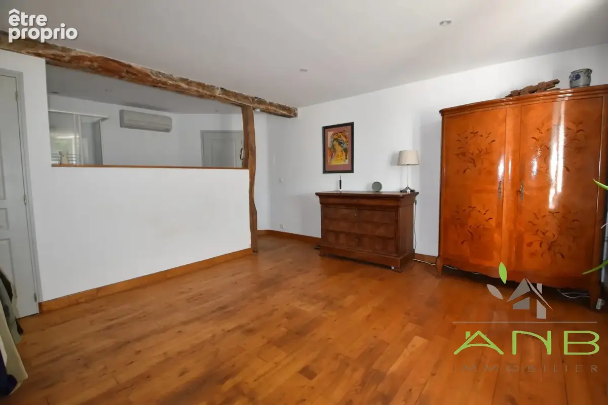 Maison 321 m² à Montbron  - photo 9