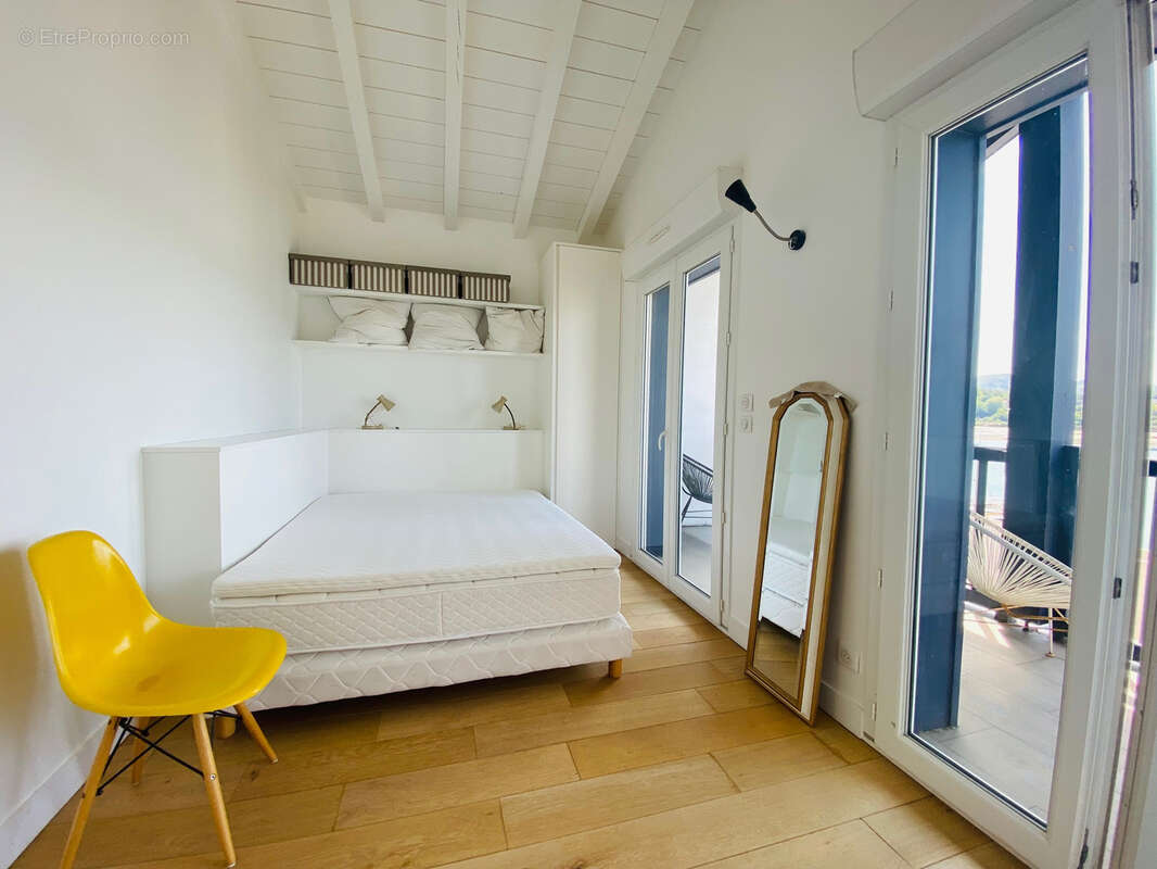 Immeuble de 135m2 situe au port de la floride avec vue magnifique - photo 13